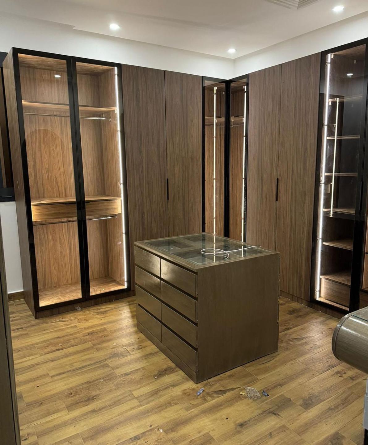 تفصيل كبتات زاوية في الكويت